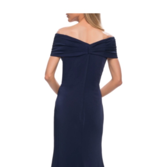 NEW La Femme Off the Shoulder Gown Navy Size 12 - Picture 4 of 10